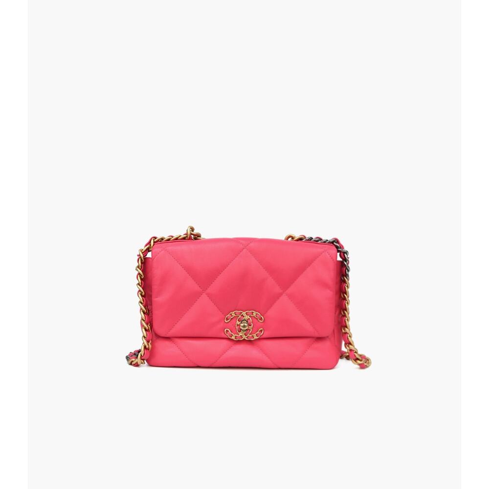 CHANEL Medium Pink 19 bags C-A22653